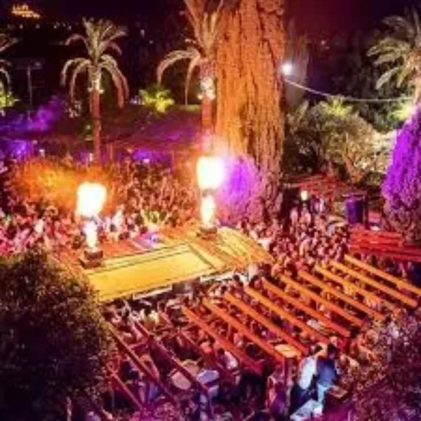 Minusone Lounge