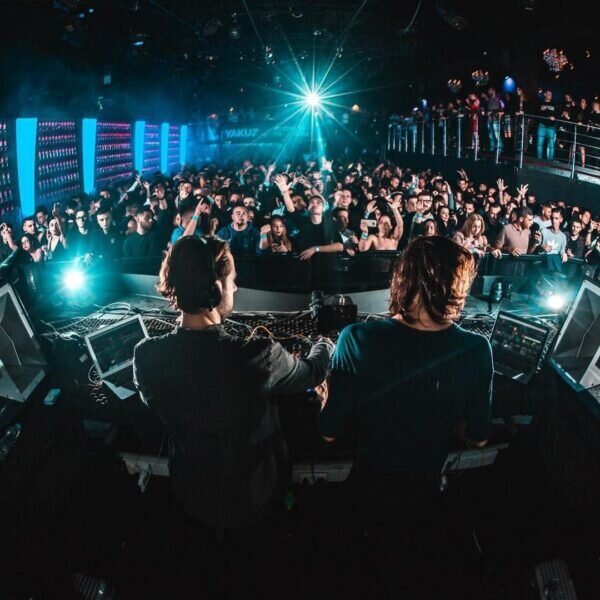 Sky Club, Playground