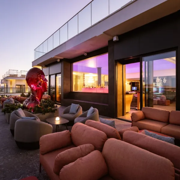 Medusa Sky Bar, AX ODYCY