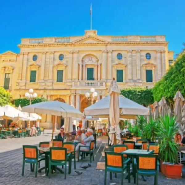 Piazza Regina