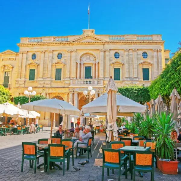 Piazza Regina